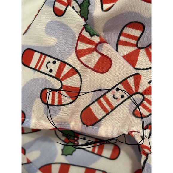 Cassandra O Scrubs Top Women Small Christmas Candy Canes Holiday Christmas Theme - Picture 8 of 9